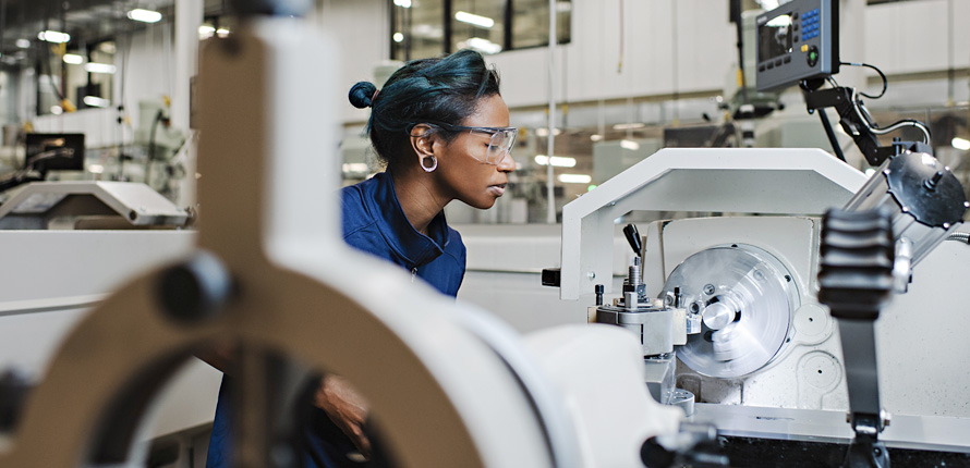 Machinist Beverly Roach
